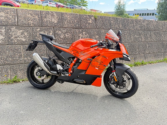 KTM 990 RC-R 8 of 11