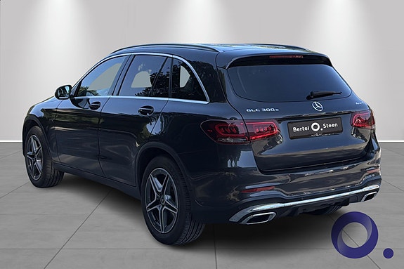 Mercedes-Benz GLC300 e 3 of 30