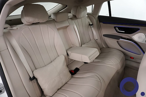 Mercedes-Benz EQS450 27 of 30