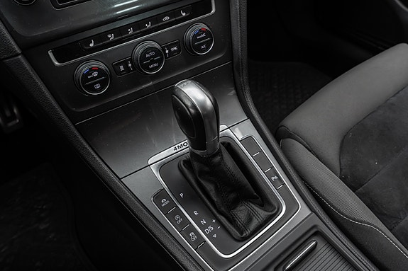 Volkswagen Golf Alltrack 23 of 30