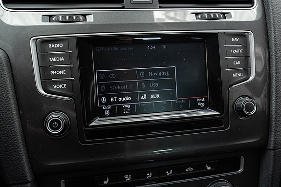 Volkswagen Golf Alltrack 27 of 30