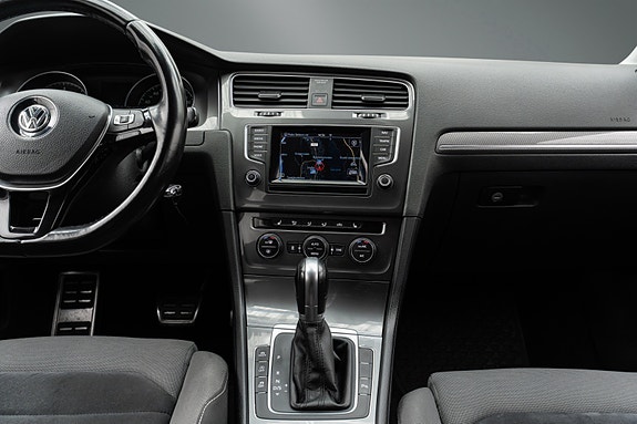 Volkswagen Golf Alltrack 20 of 30