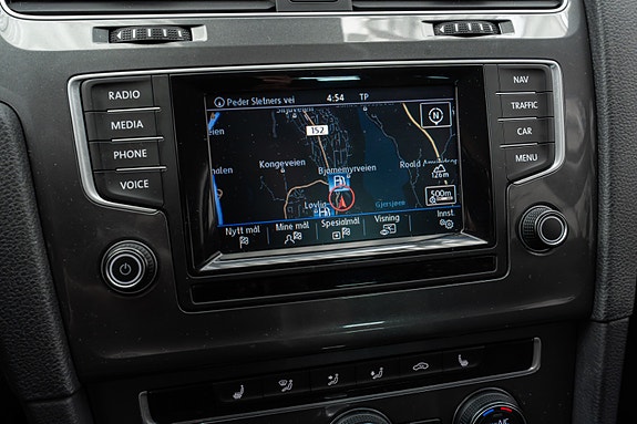 Volkswagen Golf Alltrack 24 of 30