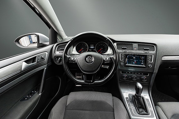 Volkswagen Golf Alltrack 14 of 30