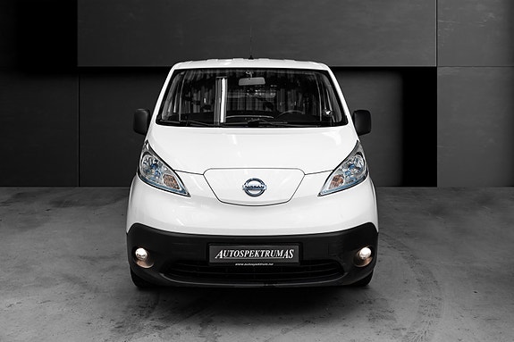 Nissan e-NV200 3 of 5