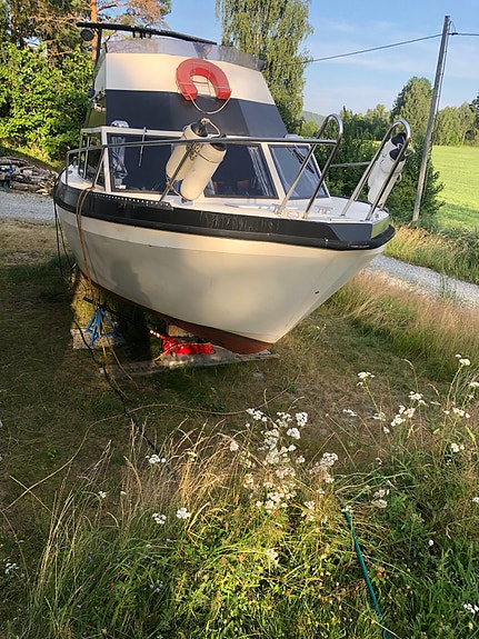 En flott og god Summer Dream 28 med Perkins 149 Hk 9 of 30