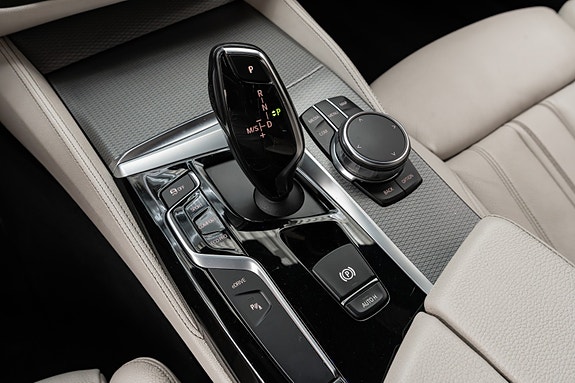 BMW 5-Serie 21 of 30