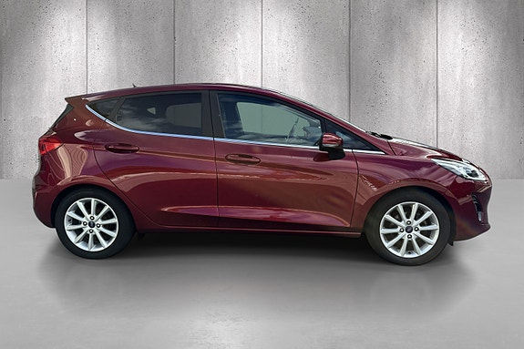 Ford Fiesta 4 of 5