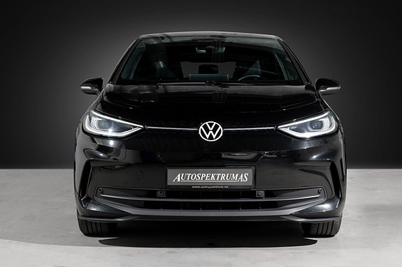 Volkswagen ID.3 3 of 5