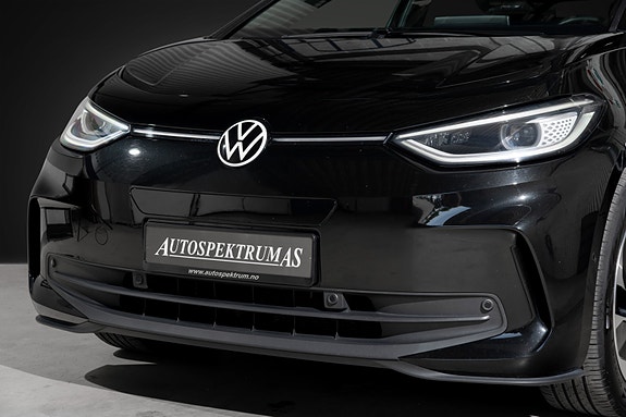 Volkswagen ID.3 2 of 5