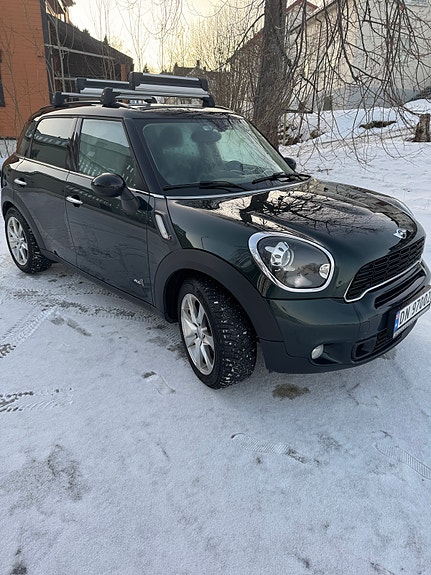 MINI Countryman Cooper SD 2 of 5