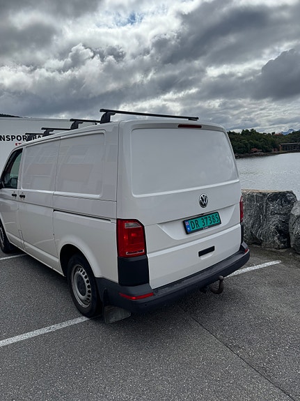 Volkswagen Transporter 4 of 12