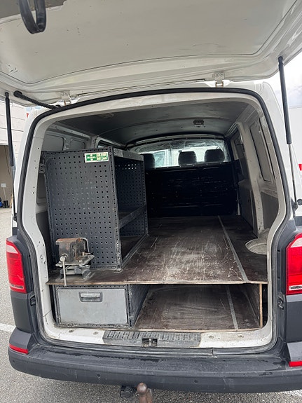 Volkswagen Transporter 6 of 12