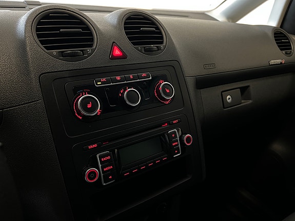 Volkswagen Caddy 8 of 18