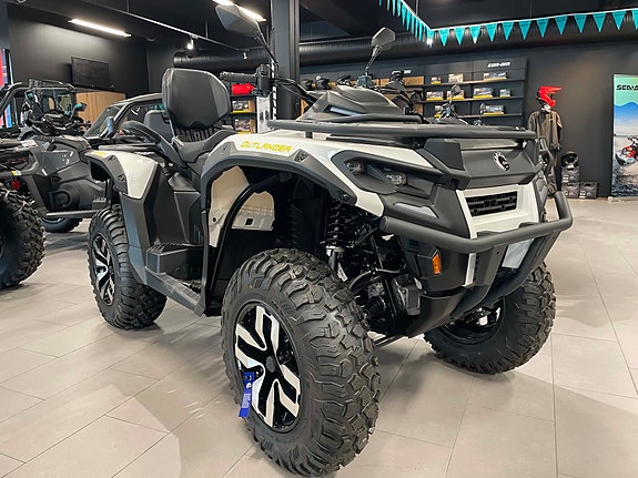 Can-Am Outlander Max Electric 2 of 6