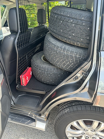 Mitsubishi Pajero 18 of 30