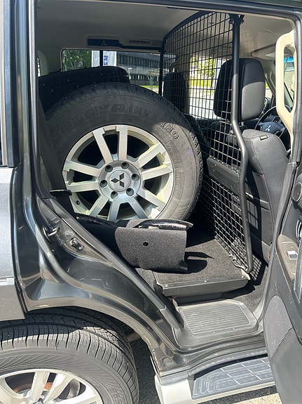 Mitsubishi Pajero 21 of 30