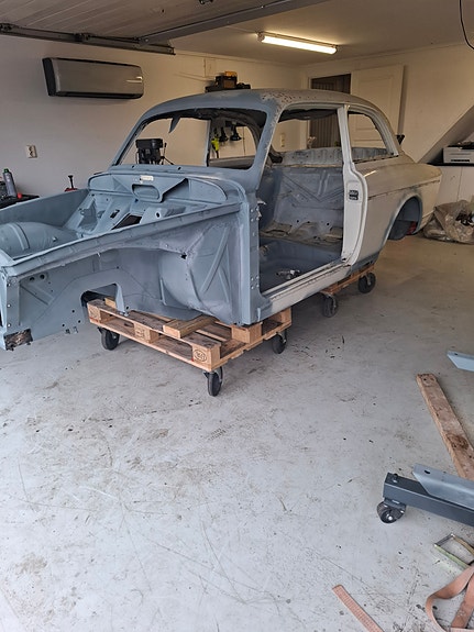 Volvo Amazon 2 of 5