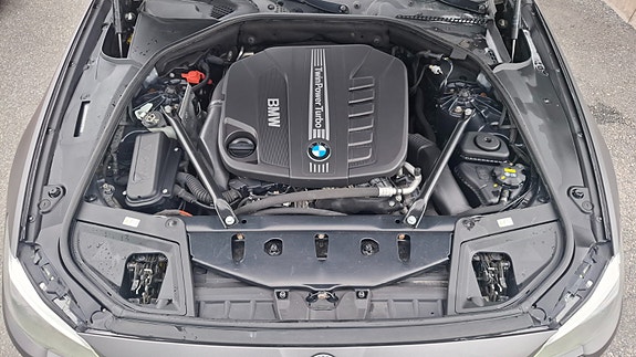 BMW 530xd 12 of 30
