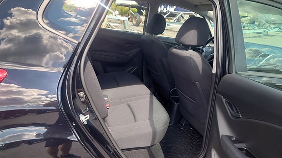 Hyundai ix20 9 of 16