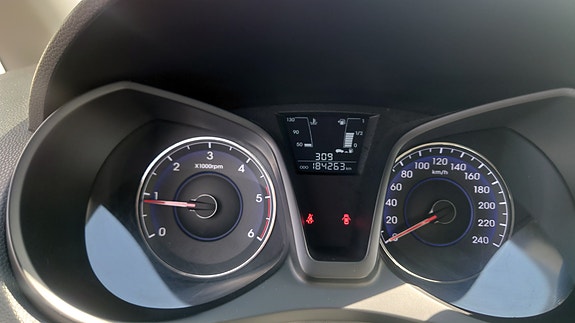 Hyundai ix20 10 of 16