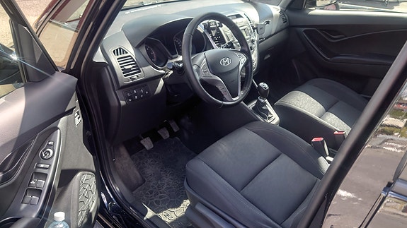 Hyundai ix20 7 of 16