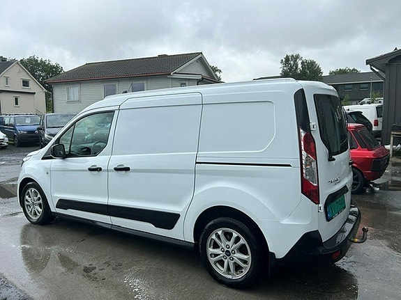 Ford Transit Connect 4 of 5
