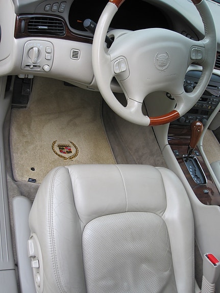 Cadillac STS 12 of 23