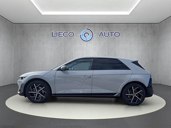 Hyundai Ioniq 5 2 of 23