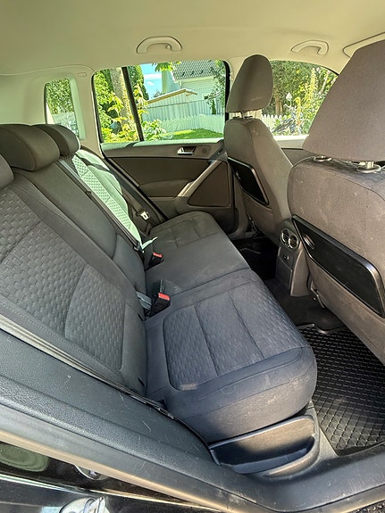 Volkswagen Tiguan 15 of 24