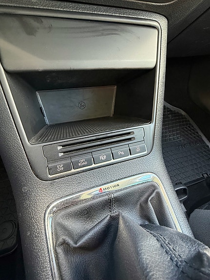 Volkswagen Tiguan 12 of 24