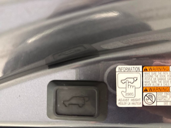 Toyota RAV4 17 of 25