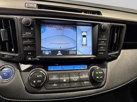 Toyota RAV4 13 of 25
