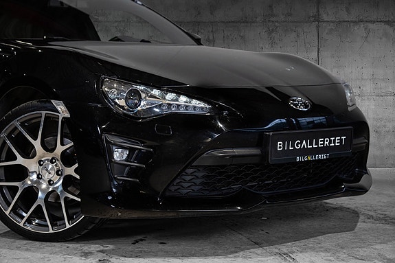 Toyota GT86 3 of 5