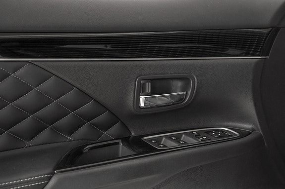 Mitsubishi Outlander 28 of 29