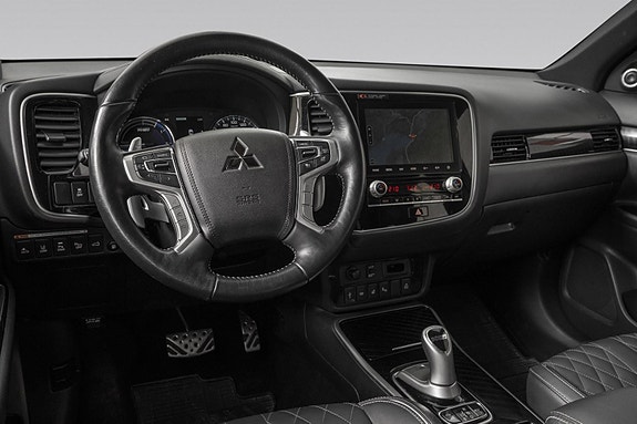 Mitsubishi Outlander 16 of 29