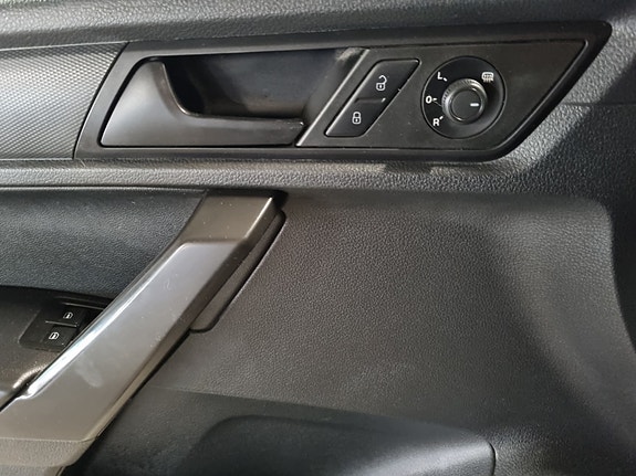 Volkswagen Caddy Maxi 20 of 30