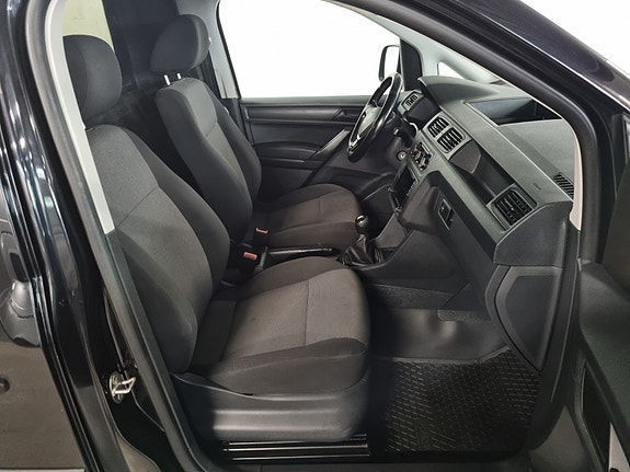 Volkswagen Caddy Maxi 22 of 30