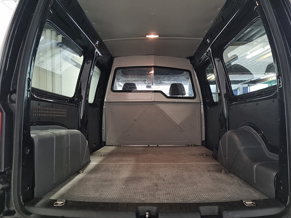 Volkswagen Caddy Maxi 25 of 30