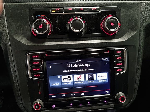 Volkswagen Caddy Maxi 13 of 30