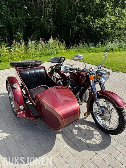 Andre Veteransykkel med sidevogn - CJ750 5 of 5