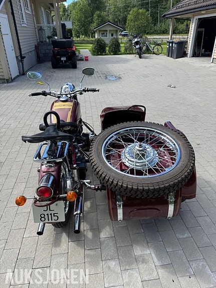 Andre Veteransykkel med sidevogn - CJ750 3 of 5