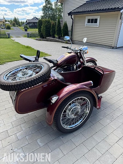 Andre Veteransykkel med sidevogn - CJ750 4 of 5