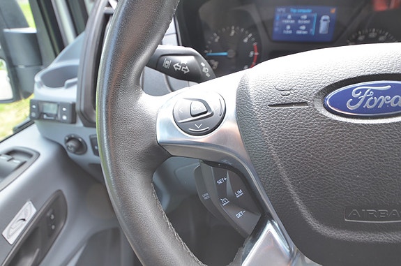 Ford Transit 15 of 30