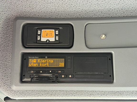 Mercedes-Benz Atego 12 of 16