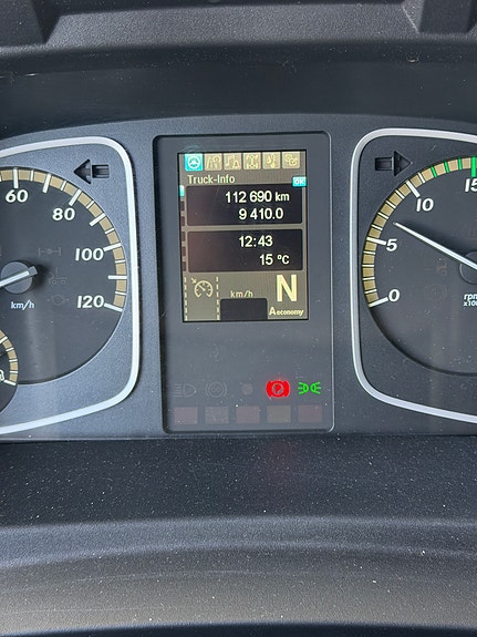 Mercedes-Benz Atego 13 of 16