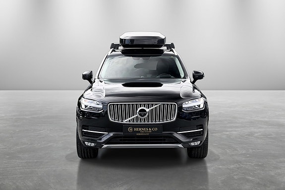 Volvo XC90 4 of 5