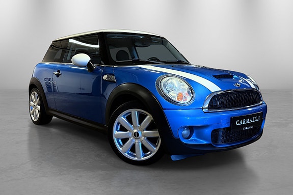 MINI Cooper S 16 of 30