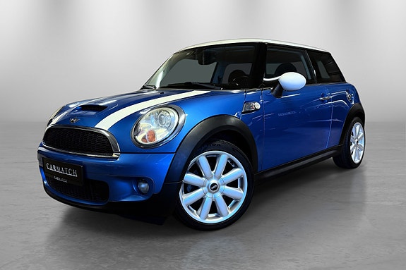MINI Cooper S 11 of 30