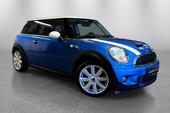 MINI Cooper S 14 of 30